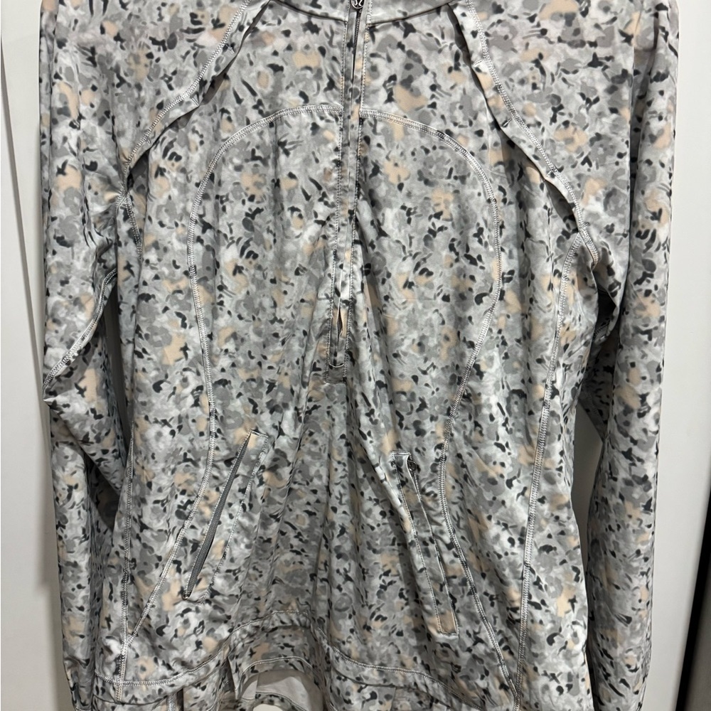 LULULEMON LIGHTENED UP PULLOVER SIZE 8 - Picture 9 of 11
